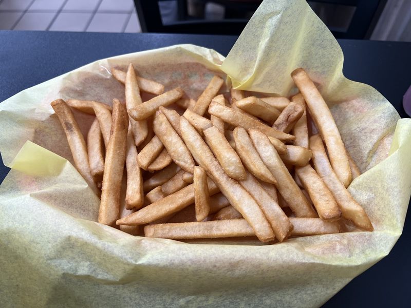 Lula's - Neighborhood Grill food